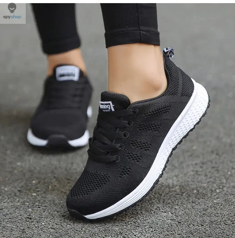 Women's Sneaker 2024 New Fashion Breathable Trainers Comfortable Sneakers Mesh Fabric Lace Up Women's Tennis Shoes For Women 