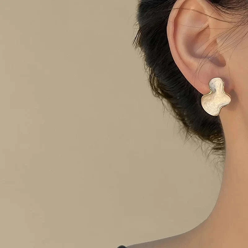 Alien Cloud Earrings – Abstract White Studs for Women-ES4044