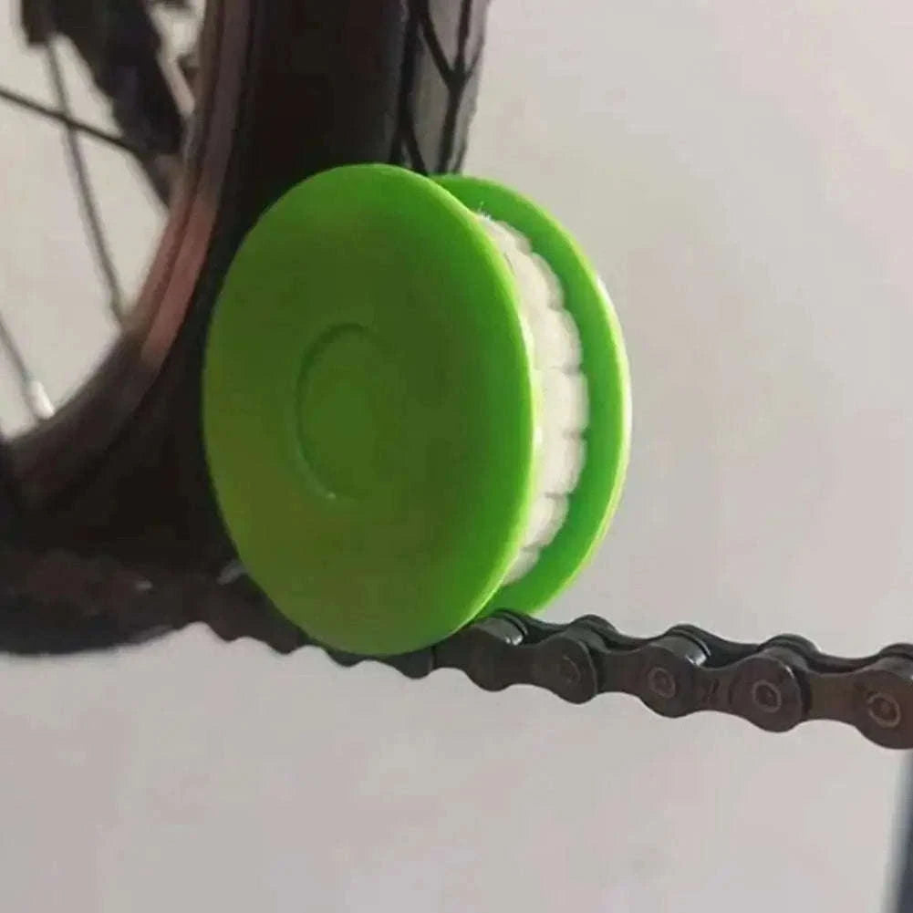 Bicycle Chain Lubricator for Clean, Even Chain Maintenance-green