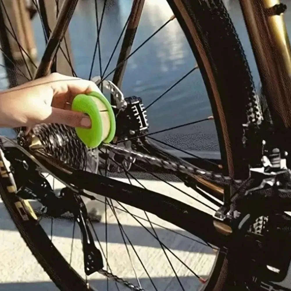 Bicycle Chain Lubricator for Clean, Even Chain Maintenance-green