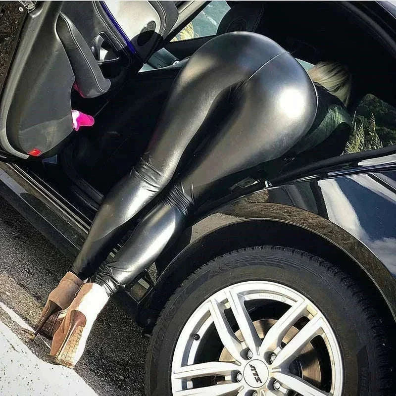 Black PU Leather High-Waist Slimming Leggings-black l / S