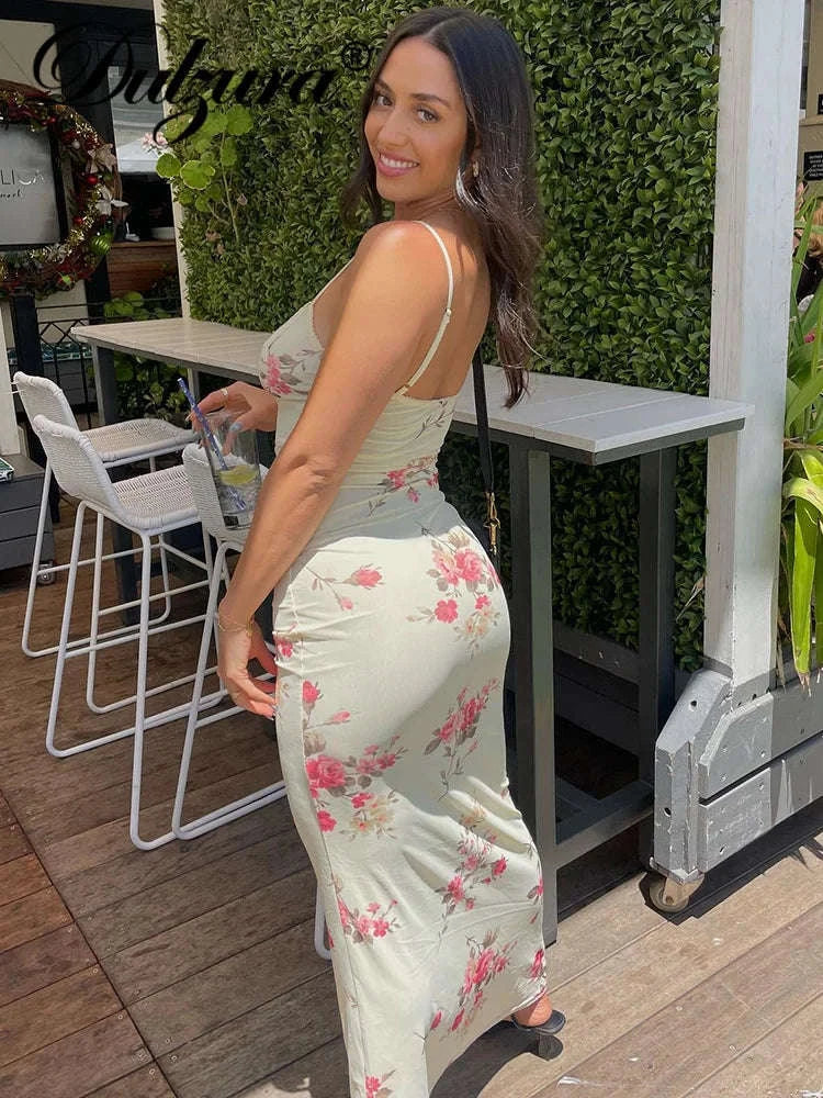 Dulzura Floral Print Maxi Dress-Apricot / XS