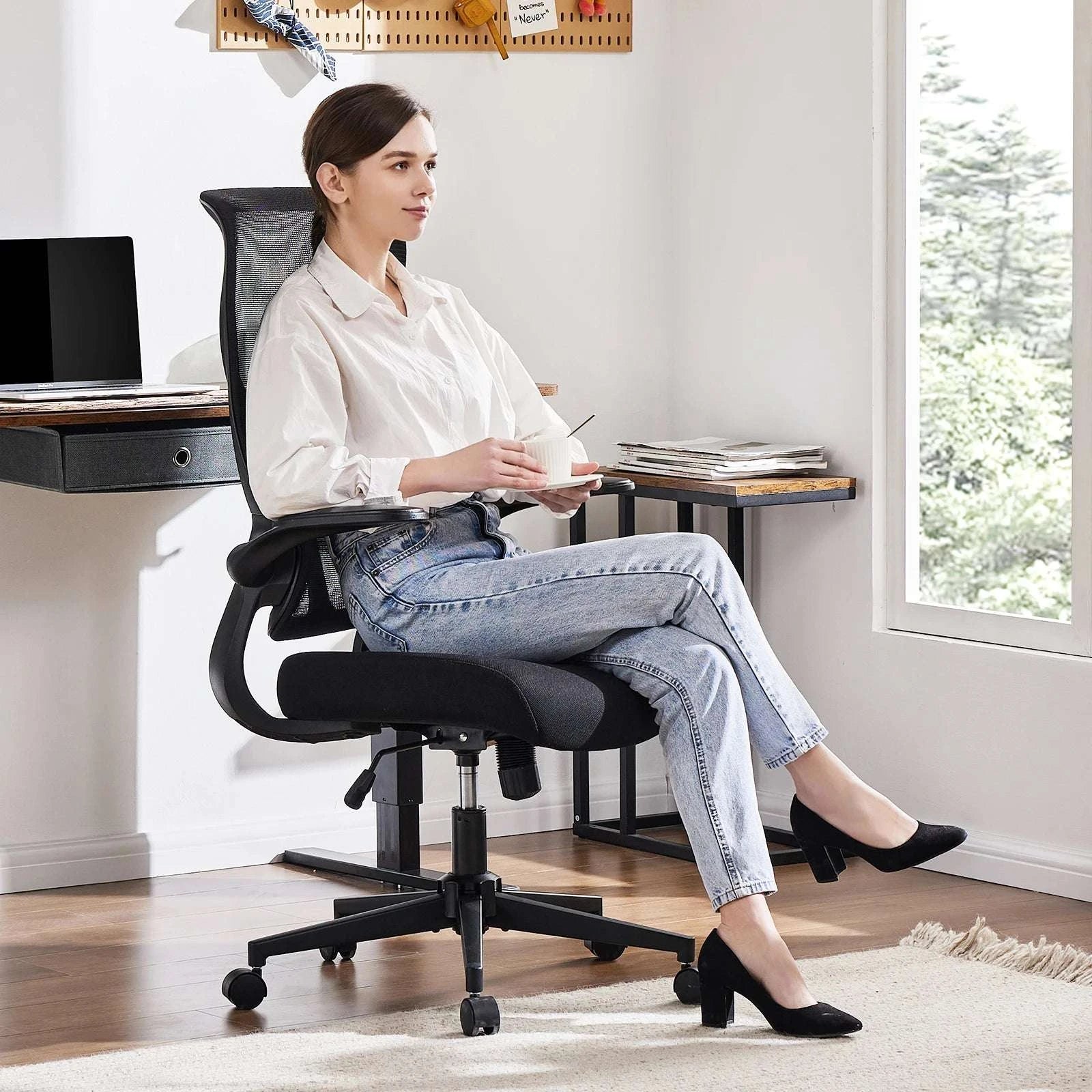 Ergonomic Mesh Office Chair with Lumbar Support & Flip-Up Arms-LIGHT GRAY / United States