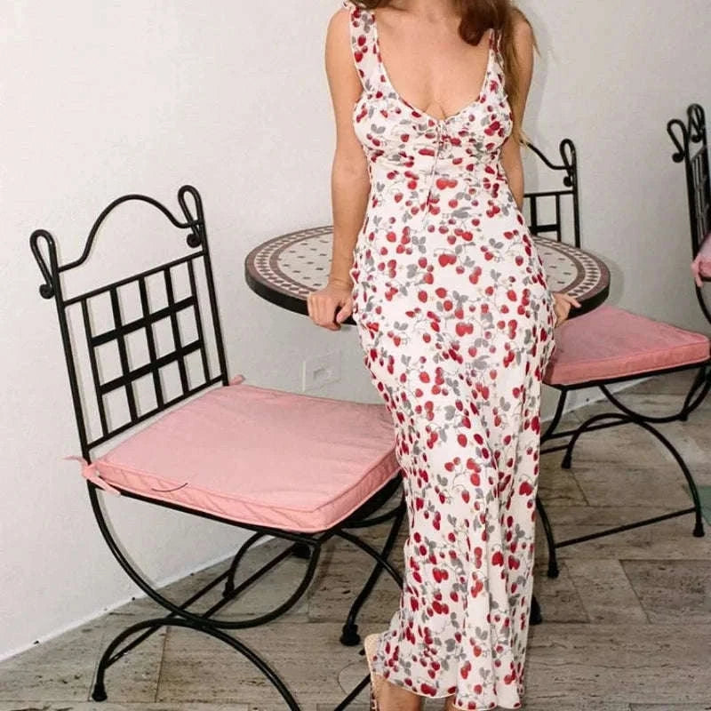 Floral Maxi Dress with Plunge Back and Summer Flow-red / M