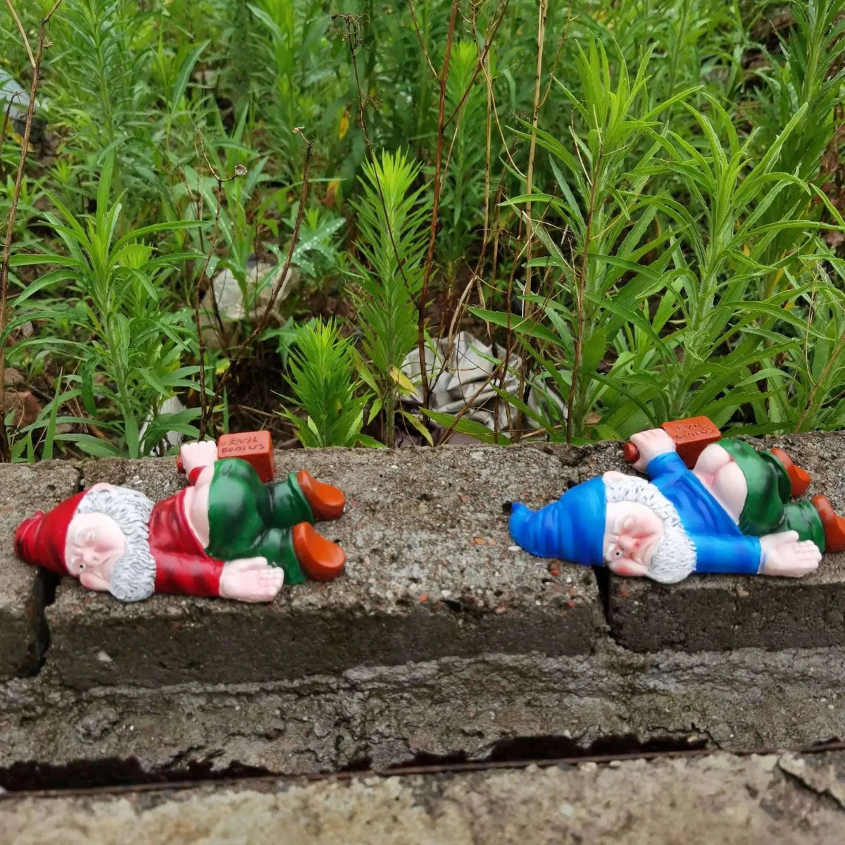 Funny Drunken Garden Gnome Statue 15cm Resin Outdoor Indoor Decor-Blue