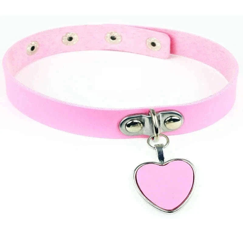 Gothic PU Leather Collar with Heart Pendant and Leash-Leash black