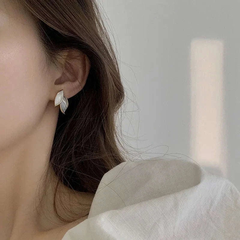 Korean Metal Leaf Stud Earrings-661730