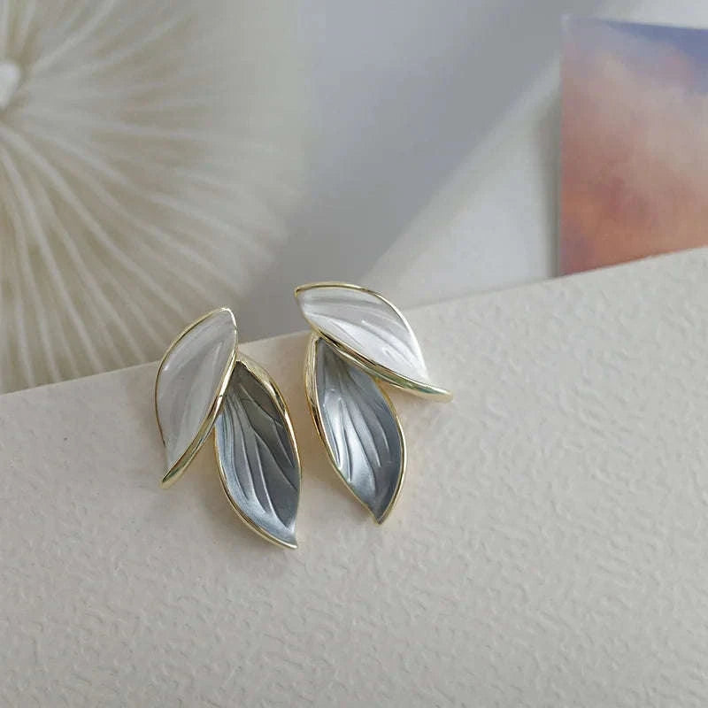 Korean Metal Leaf Stud Earrings-661730