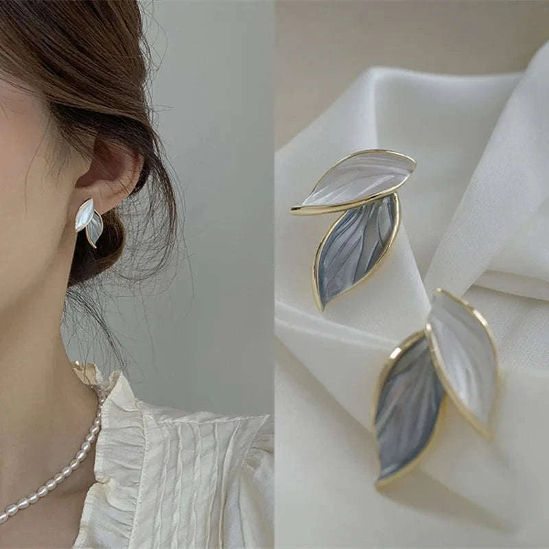 Korean Metal Leaf Stud Earrings-661730