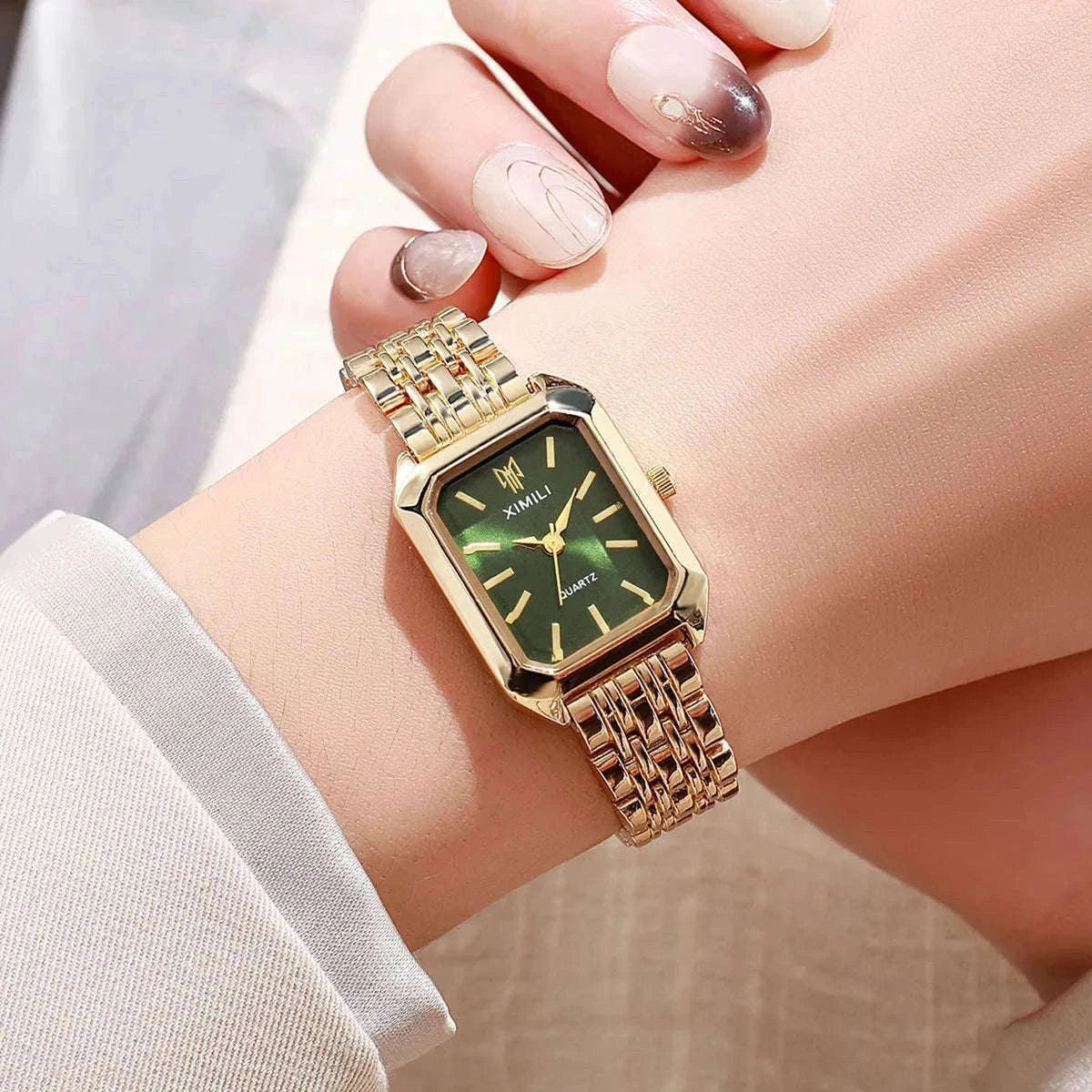 Luxury Quartz Watch with Rhinestone Detail and Rectangular Dial-Pink