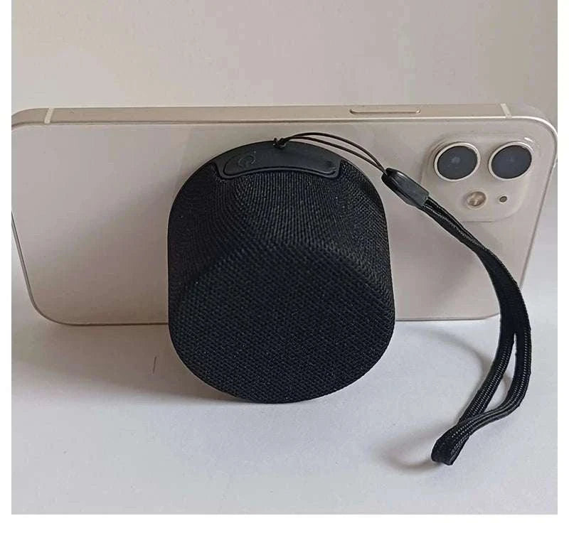 Magnetic Clip-On Phone Speaker with Wireless Audio & Extra Bass-