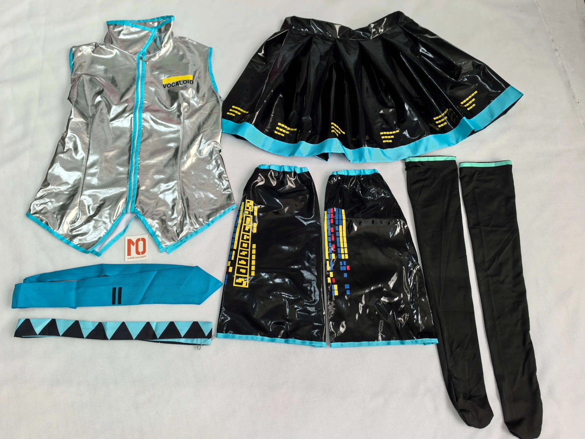 Miku Cosplay Full Set Silver Leather Fabric Costume-Wig Only / M