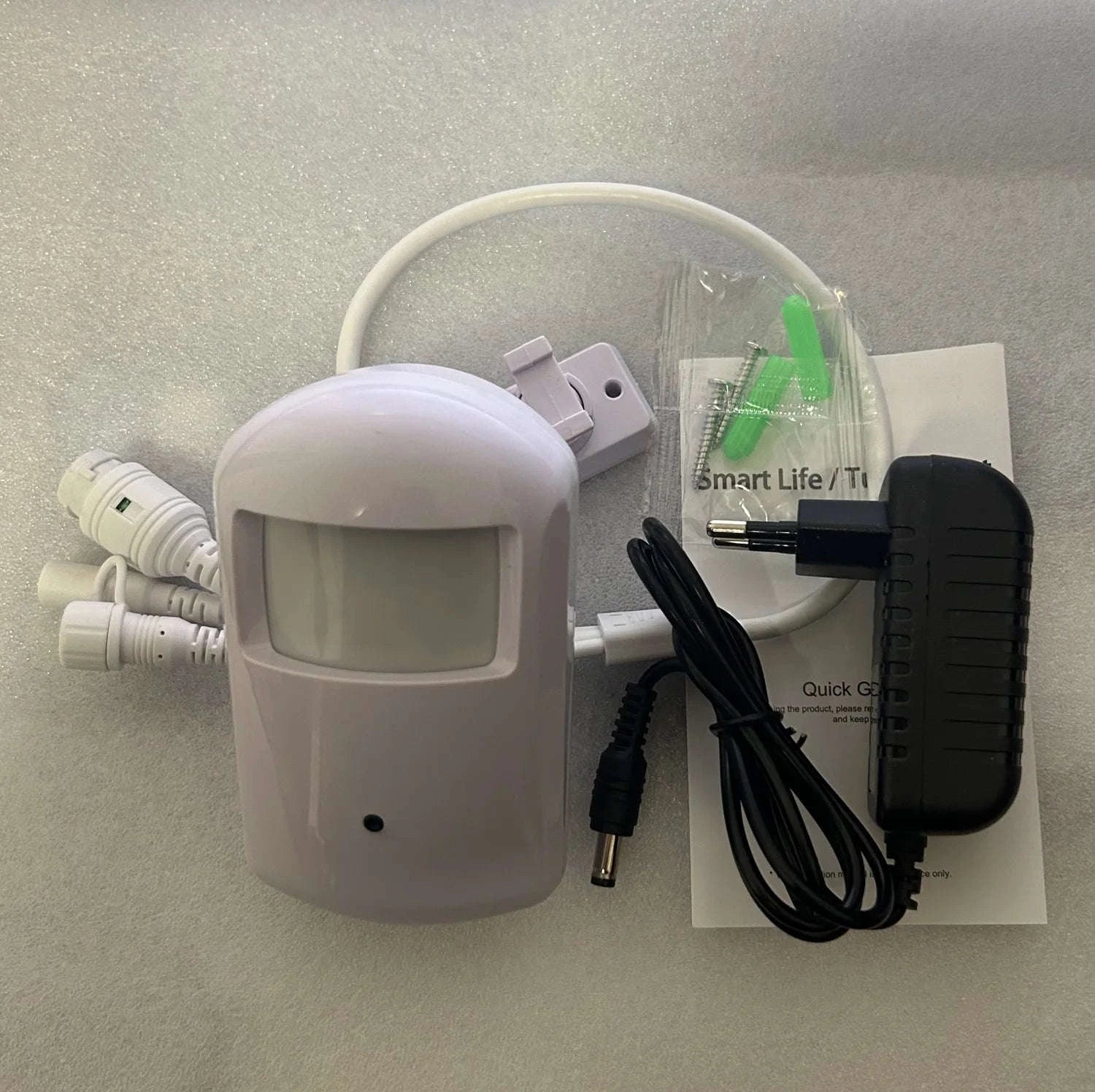 Mini WiFi IP Camera with Night Vision and 2‑Way Audio-WHITE / 1920P 32G