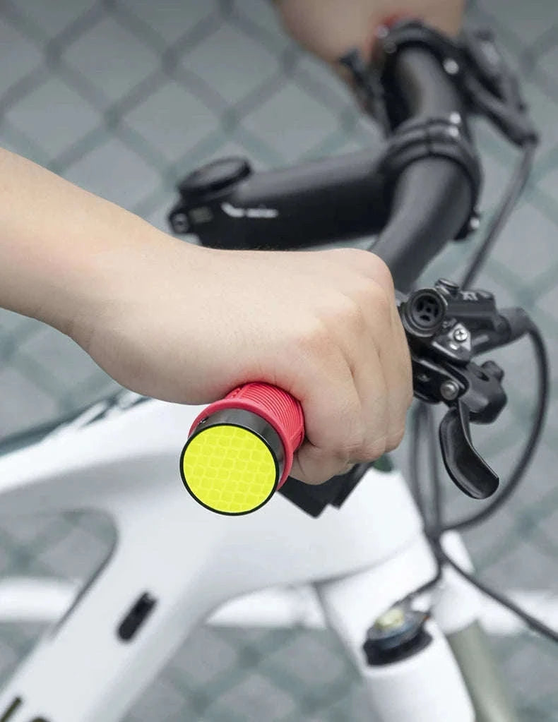 Non-Slip Bike Handlebar Grips with Locking Rings and Reflective Strips-2023-14A2