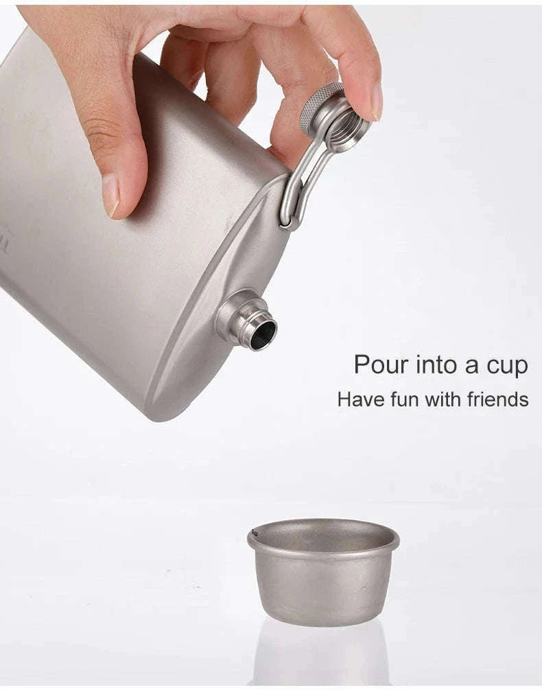 Portable Pure Titanium Hip Flask with Funnel, 200ml/260ml-Ta8603S-200ml