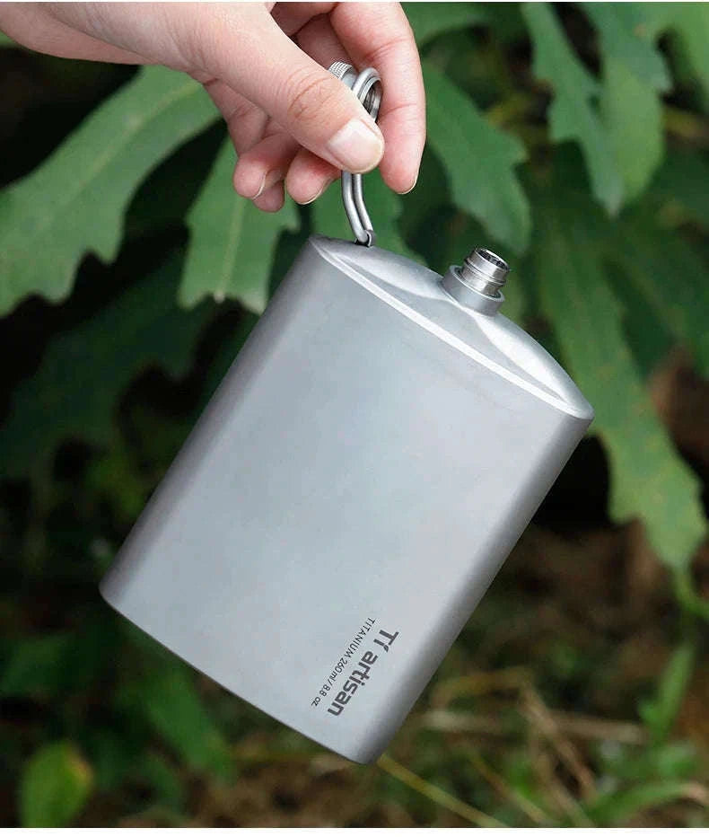 Portable Pure Titanium Hip Flask with Funnel, 200ml/260ml-Ta8603S-200ml