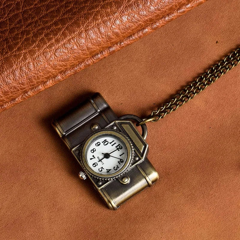 Retro Camera Keychain Watch Pendant-P959 / CHINA