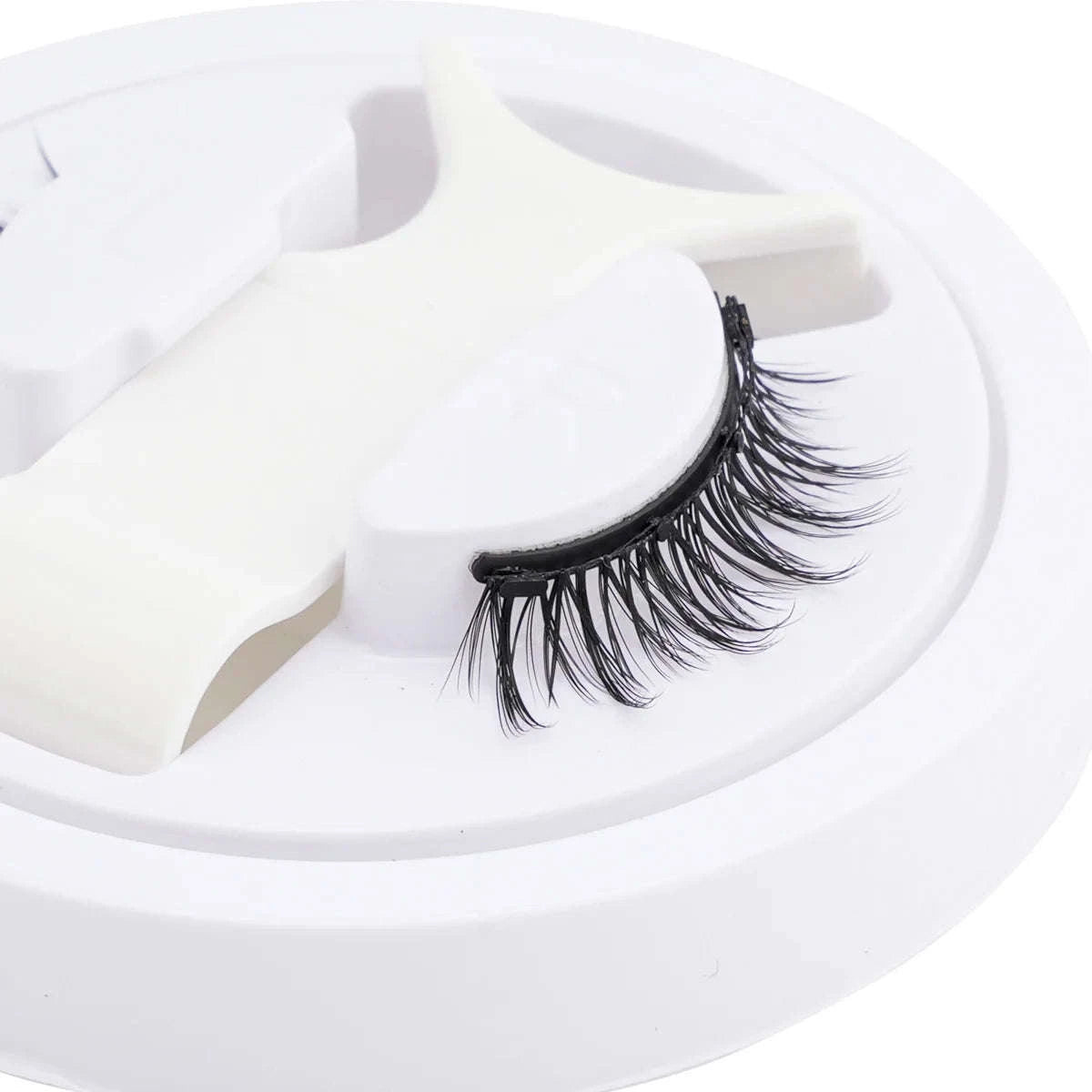 Reusable Magnetic False Eyelashes with Applicator Tweezers Set-1 Pair LZ04