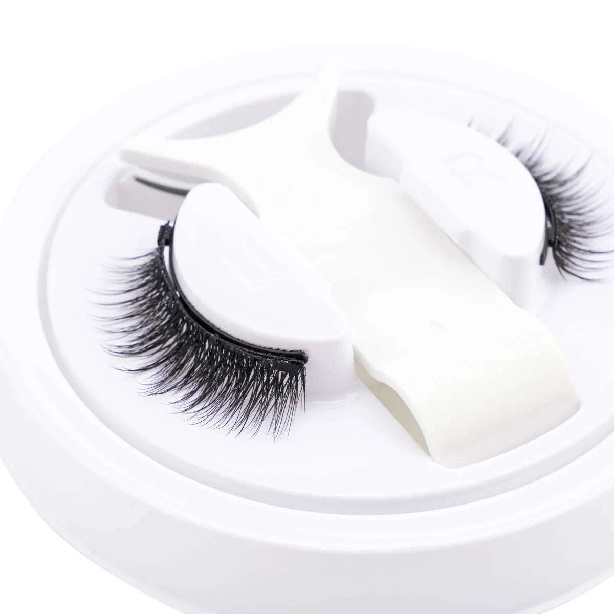 Reusable Magnetic False Eyelashes with Applicator Tweezers Set-1 Pair LZ04