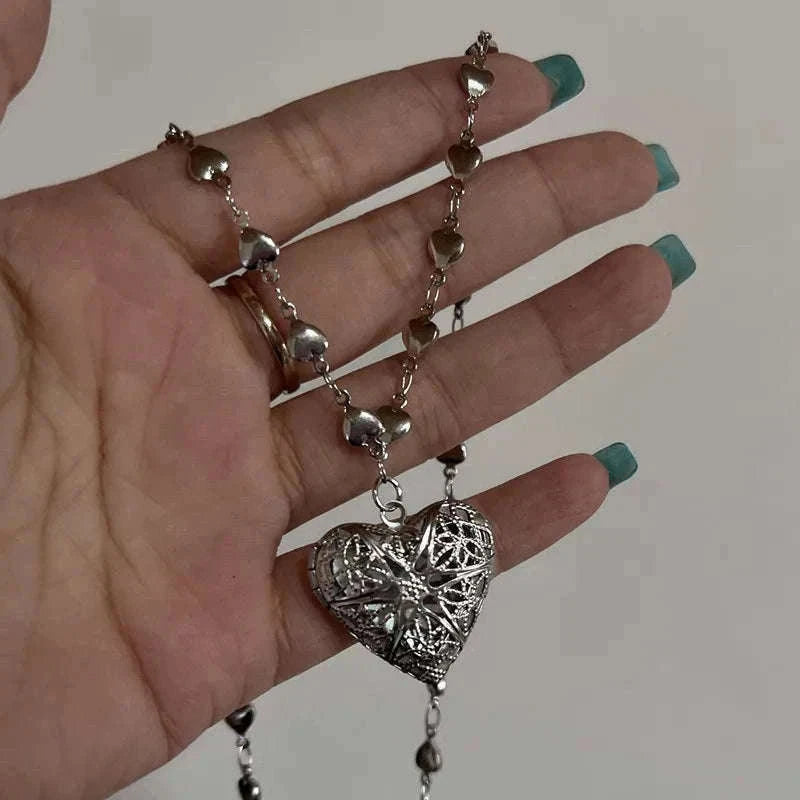 Romantic Heart Locket Photo Frame Pendant Necklace-06