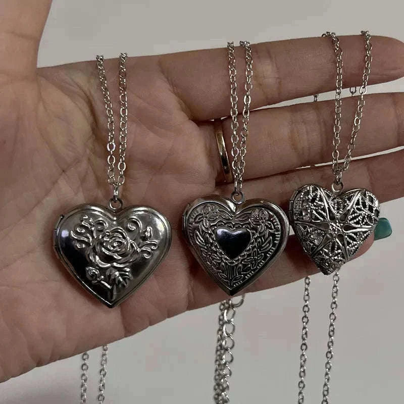 Romantic Heart Locket Photo Frame Pendant Necklace-06