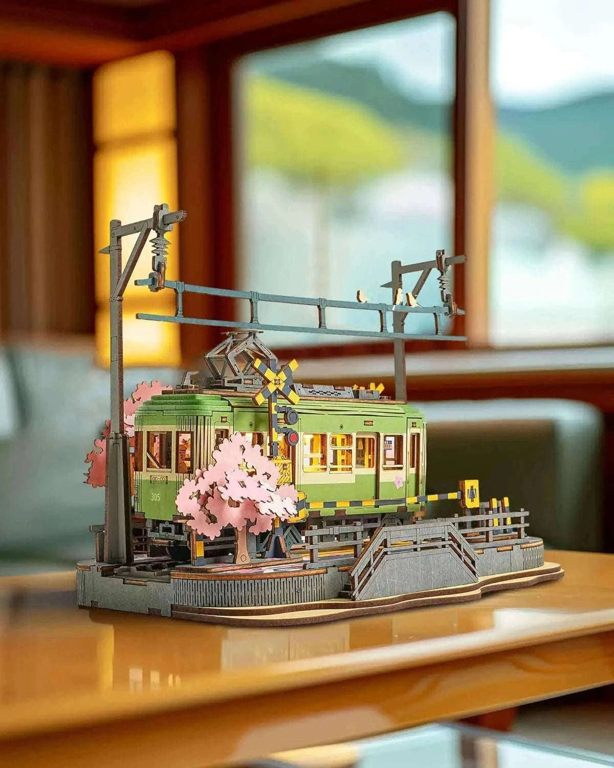 Sakura Journey 3D Puzzle Tram Model with LED Light-BTTGS02 / UNITED KINGDOM