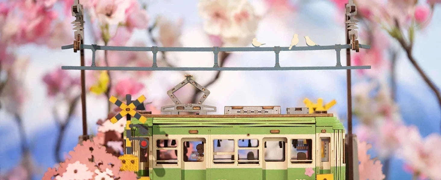 Sakura Journey 3D Puzzle Tram Model with LED Light-BTTGS02 / UNITED KINGDOM