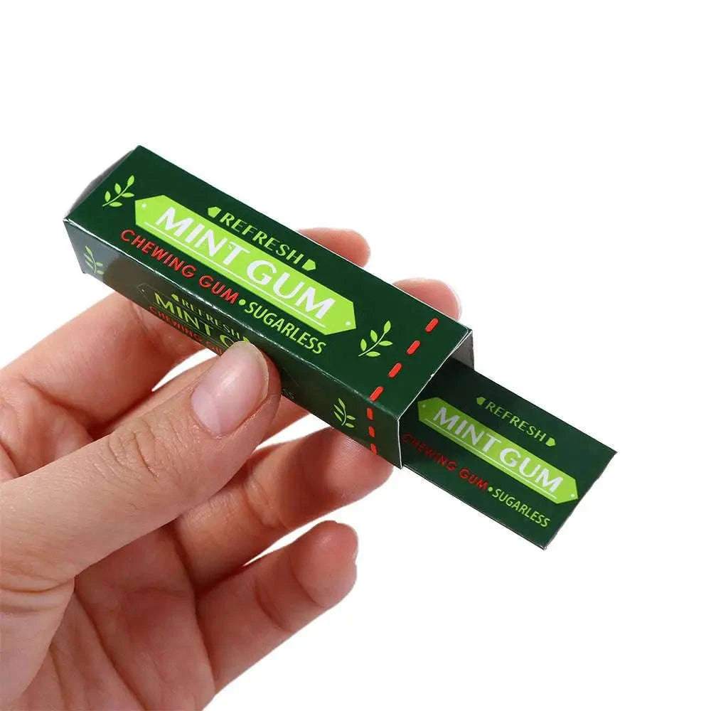 Shocking Cockroach Chewing Gum Prank Toy-Green