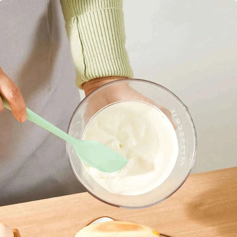 Silicone Cream Spatula for Smooth Mixing and Clean Spreading-F03L-Green