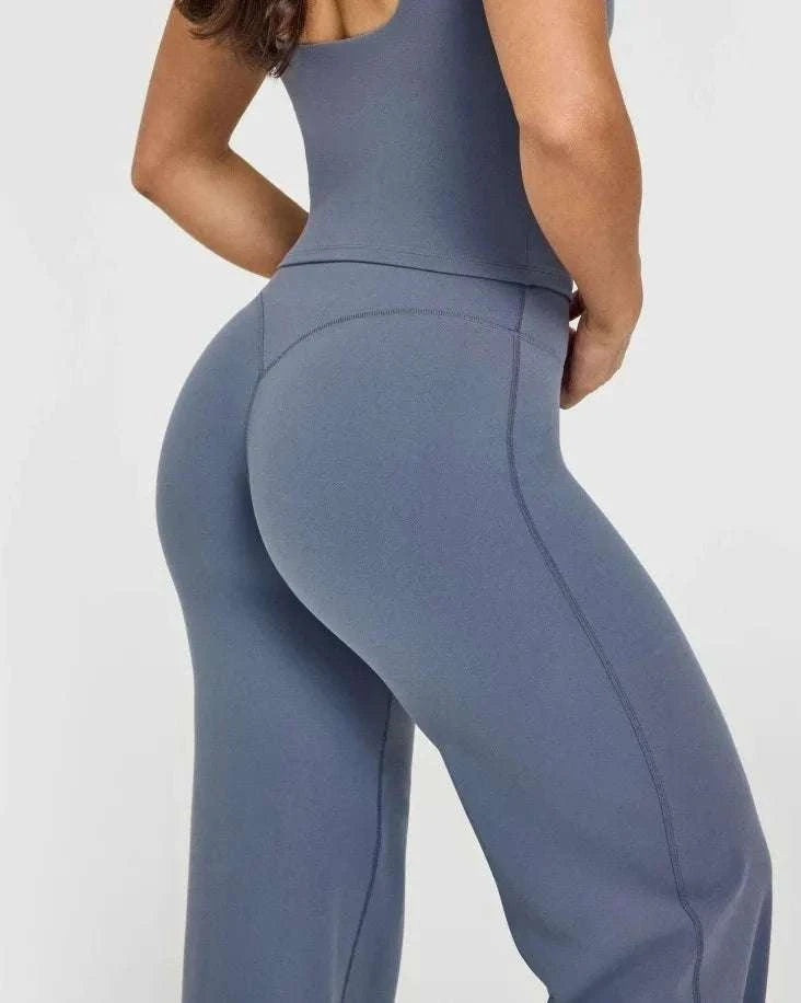 SoftMotion Straight Leg Women's Mid-Waist Yoga Pants-Blooming Roses / XS