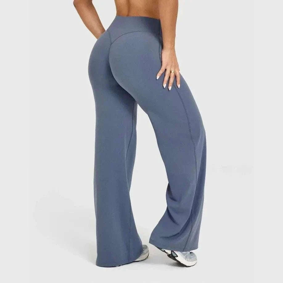 SoftMotion Women’s Mid-Waist Straight Leg Yoga Pants-Blooming Roses / XS