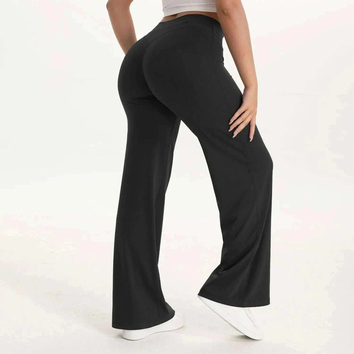 SoftMotion Women’s Mid-Waist Straight Leg Yoga Pants-Blooming Roses / XS