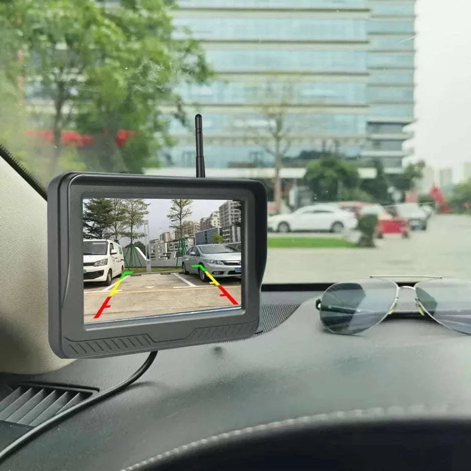 Solar Wireless Backup Camera with 5" HD Monitor-5in Monitor add Cam / CHINA