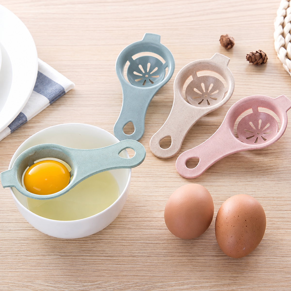 JJYY  Kitchen Egg White DIY Separator Holder Sieve Funny Divider Stonego Kitchen Tool Baking Accessories