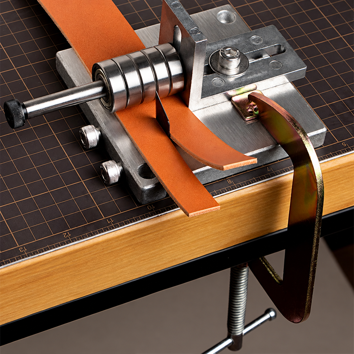 Bench Leather Strap Cutter with Clamp and Spare Blades