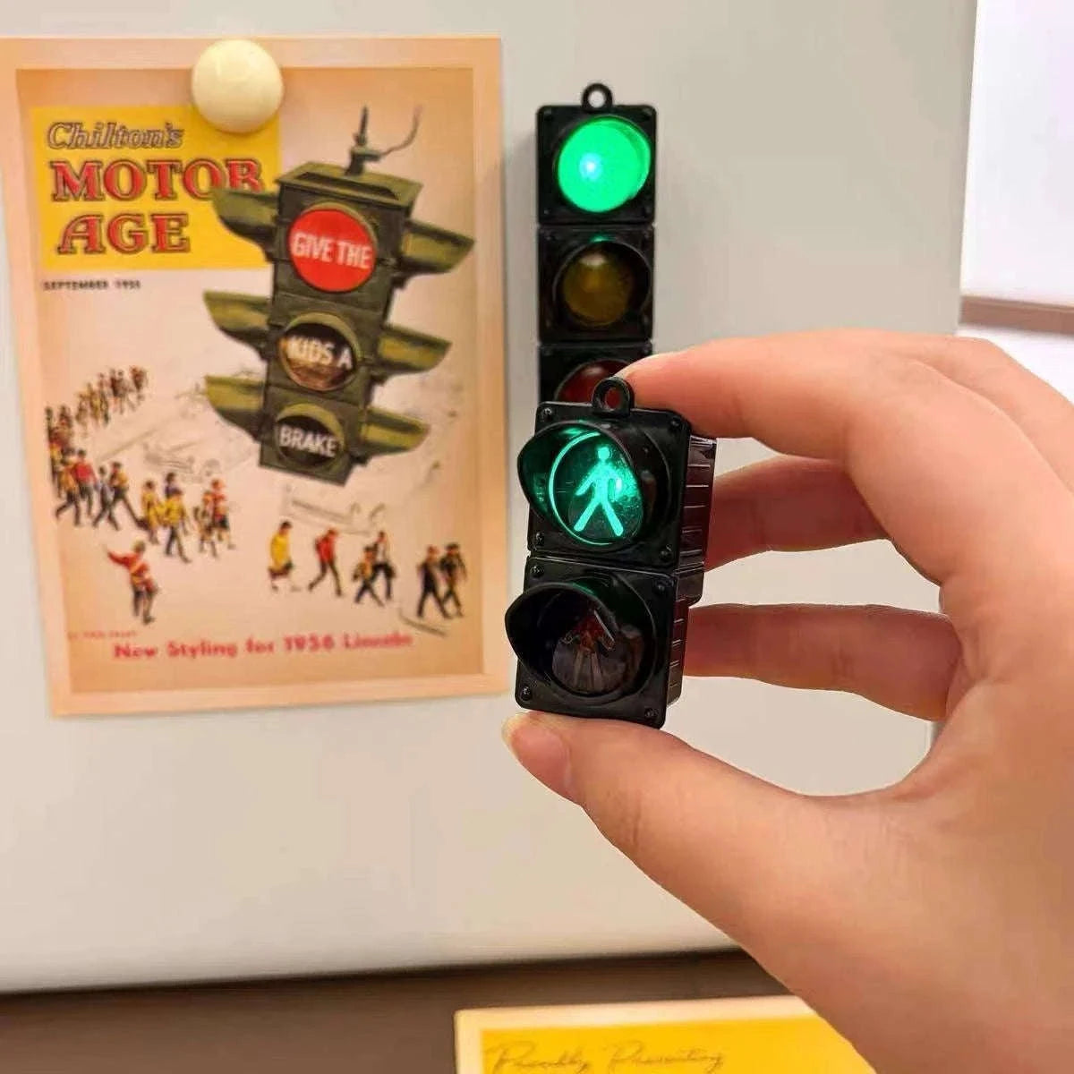 Traffic Light Magnetic Fridge Stickers – Fun Decorative Magnet Set-pedestrian light