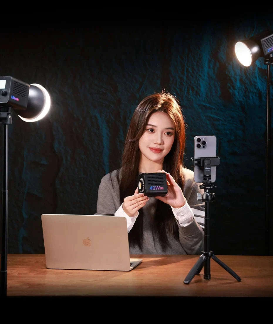 Ulanzi L024 40W RGB Video Light with Mini Bowens Mount-only Light / brazil