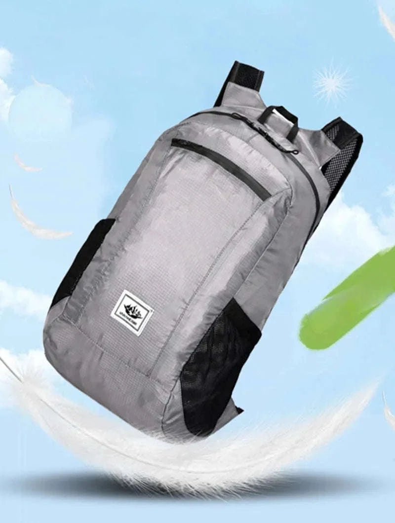 Ultra Lightweight Foldable Hiking Backpack 20L Water Resistant Bag-Green