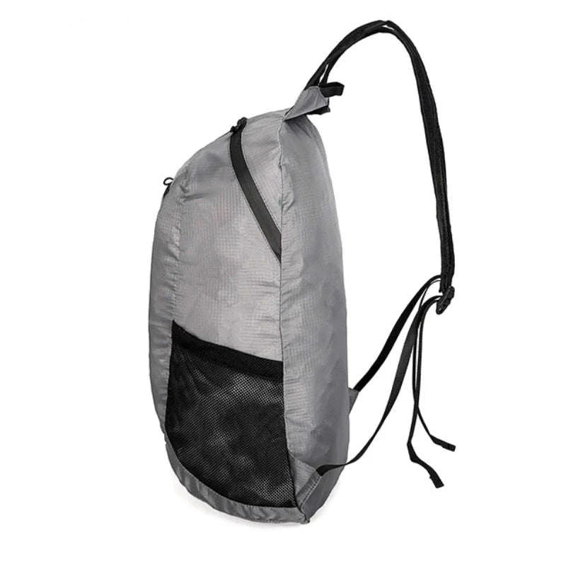 Ultra Lightweight Foldable Hiking Backpack 20L Water Resistant Bag-Green