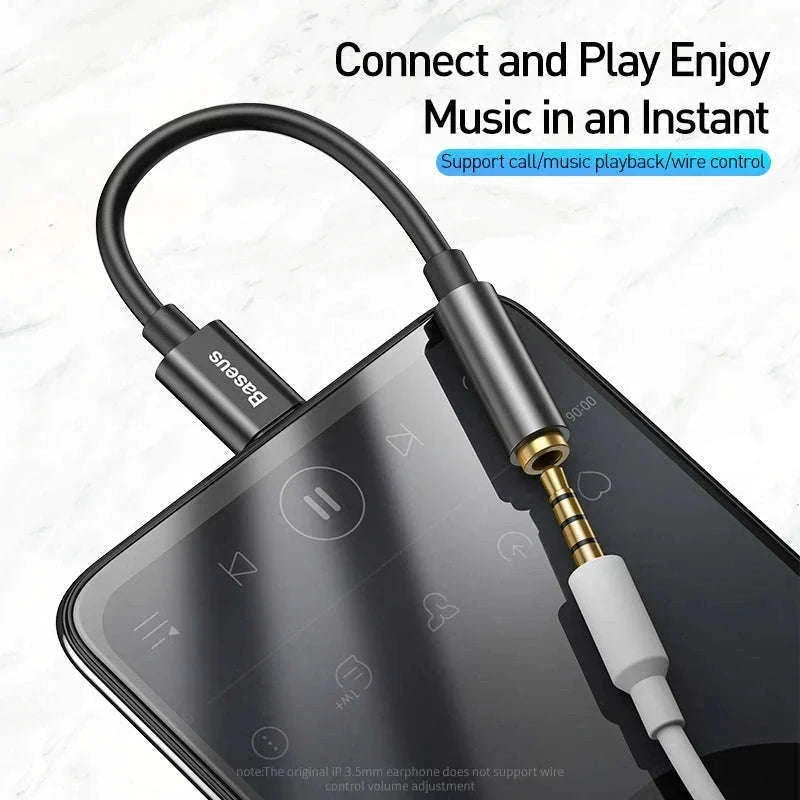 USB-C to 3.5mm Earphone Jack Adapter-Black
