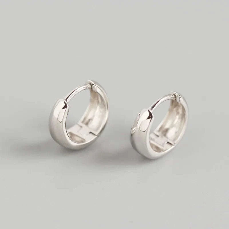Vintage Metal Hoop Earrings with Irregular Wave Design-4