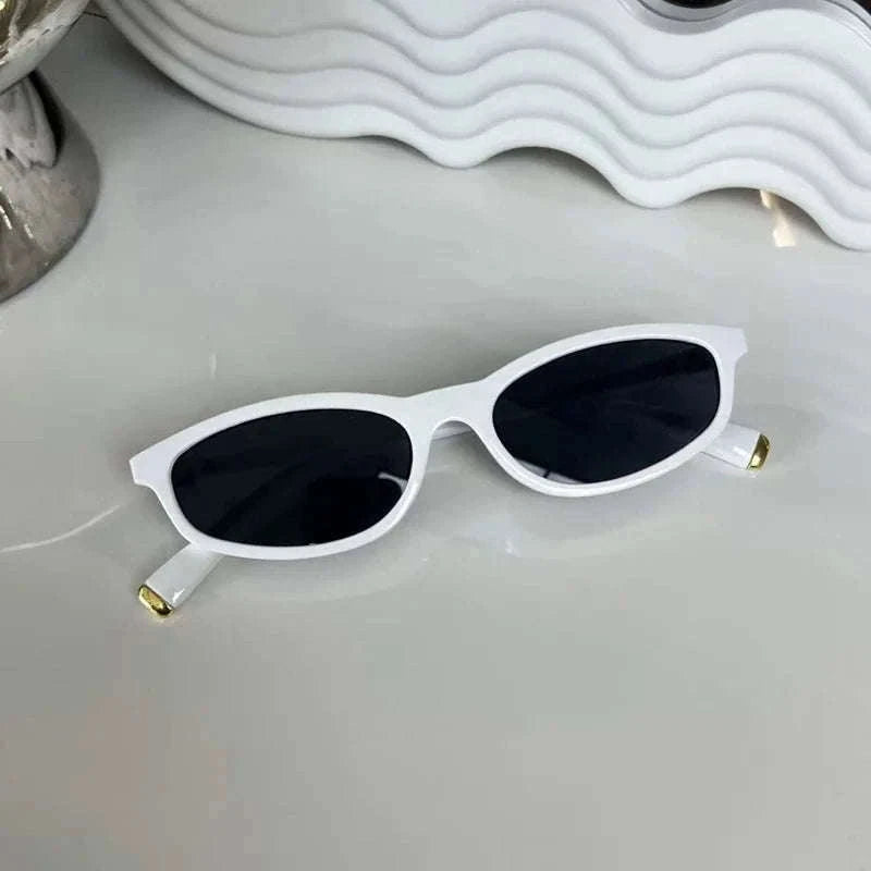 Vintage Small Frame Women's Cat-Eye Sunglasses with UV400-Black yellow
