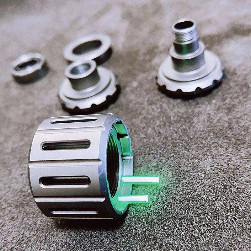 War Hammer EDC Knife Pendant Fingertip Gyro Pendant-Titanium Copper