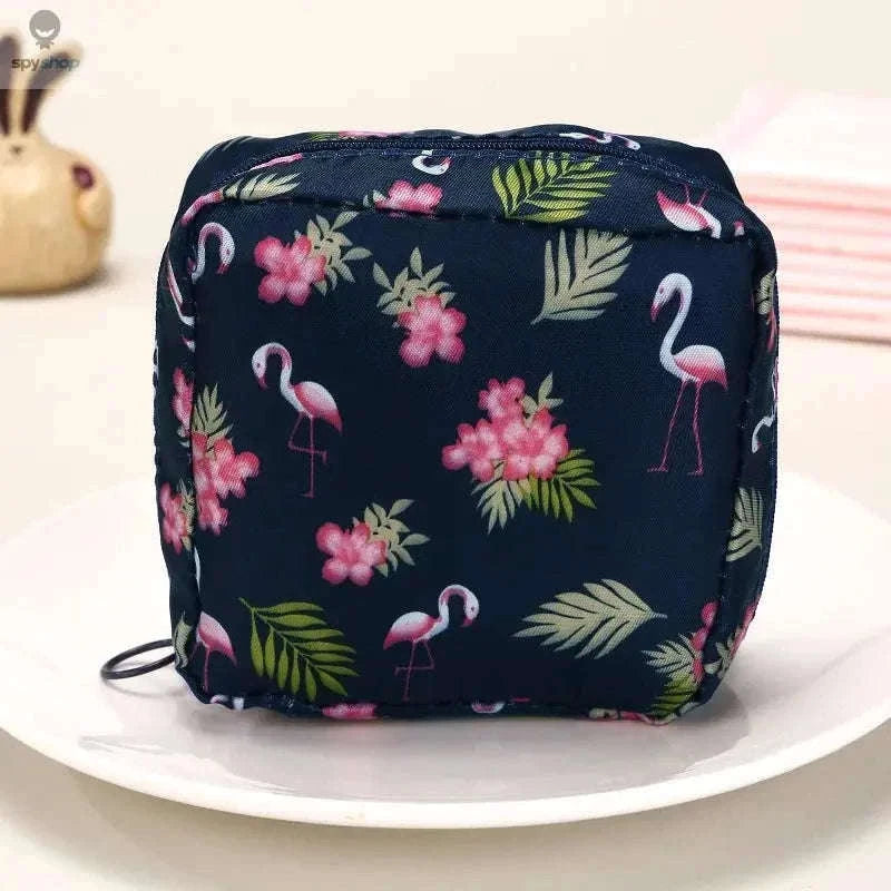 Waterproof Sanitary Napkin Storage Pouch for Discreet Daily Carry-Black Flamingo