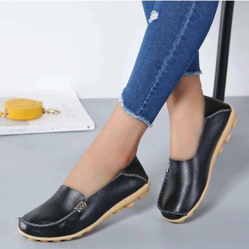 Women’s Retro Moccasin Flats Slip-On Comfortable Everyday Shoes-Beige / 36