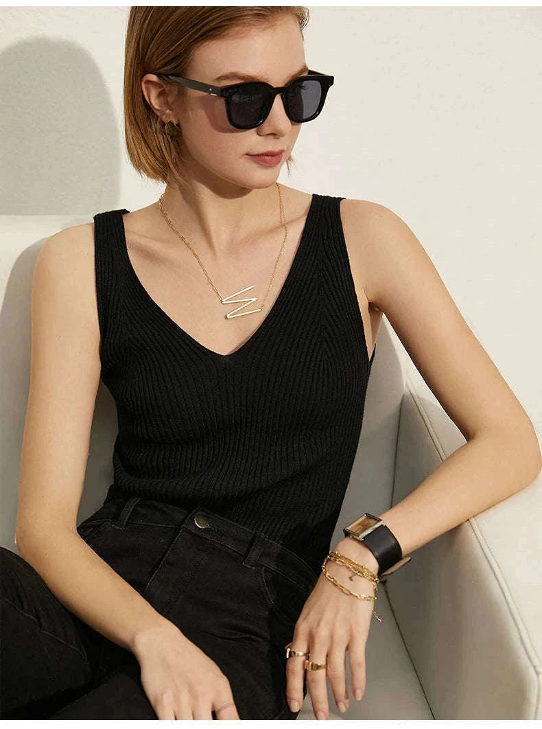 Women’s Slim Fit V-Neck Camisole Top for Office and Summer Wear-green / M